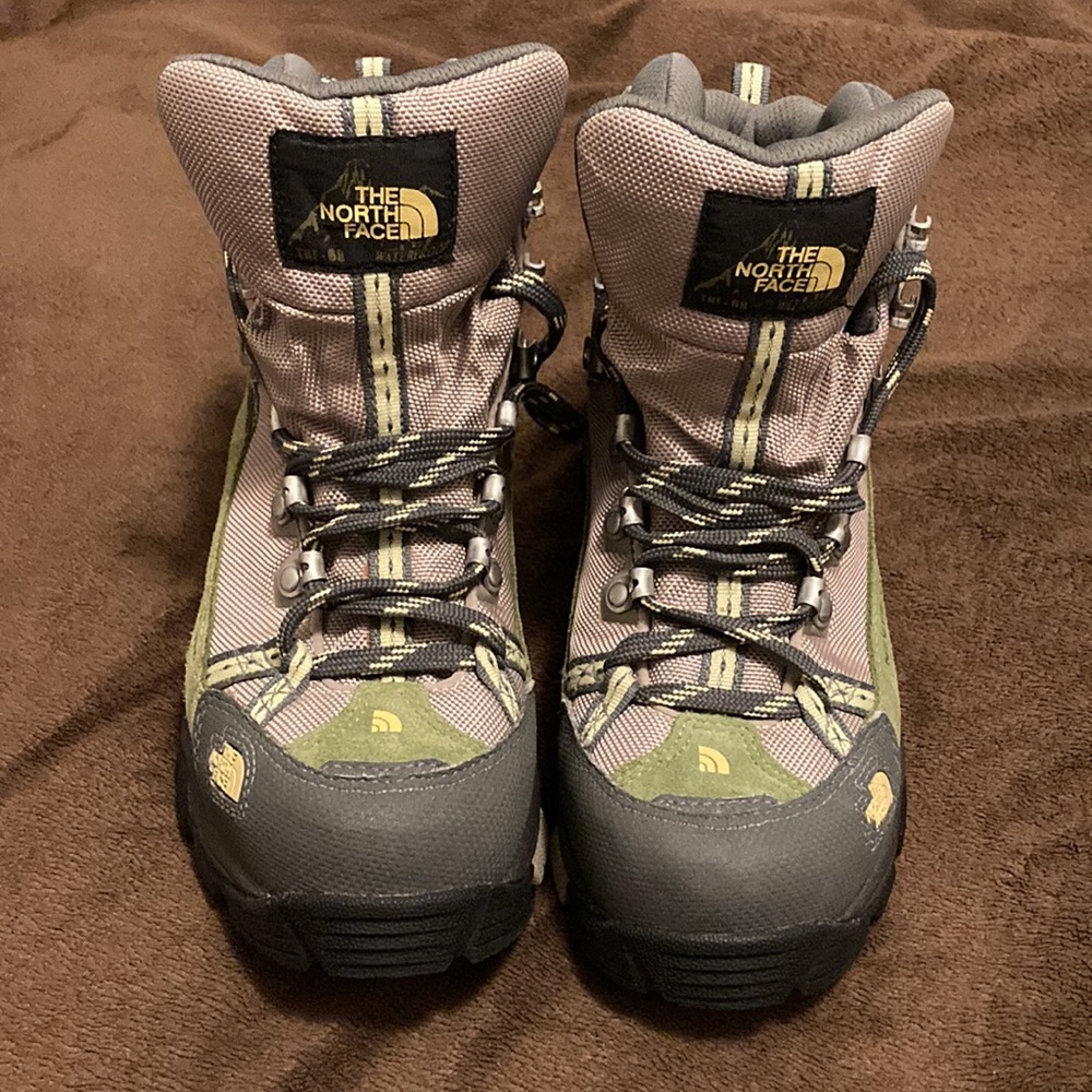 NWT North Face hiking boots - Picture 8 of 14